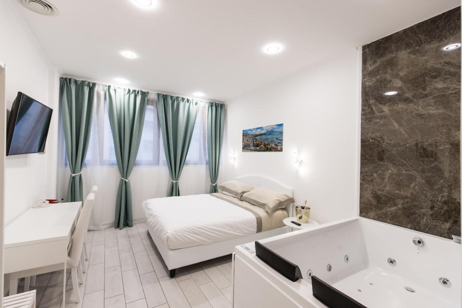 Mergellina Amore E Fantasia Napoli Eksteriør billede
